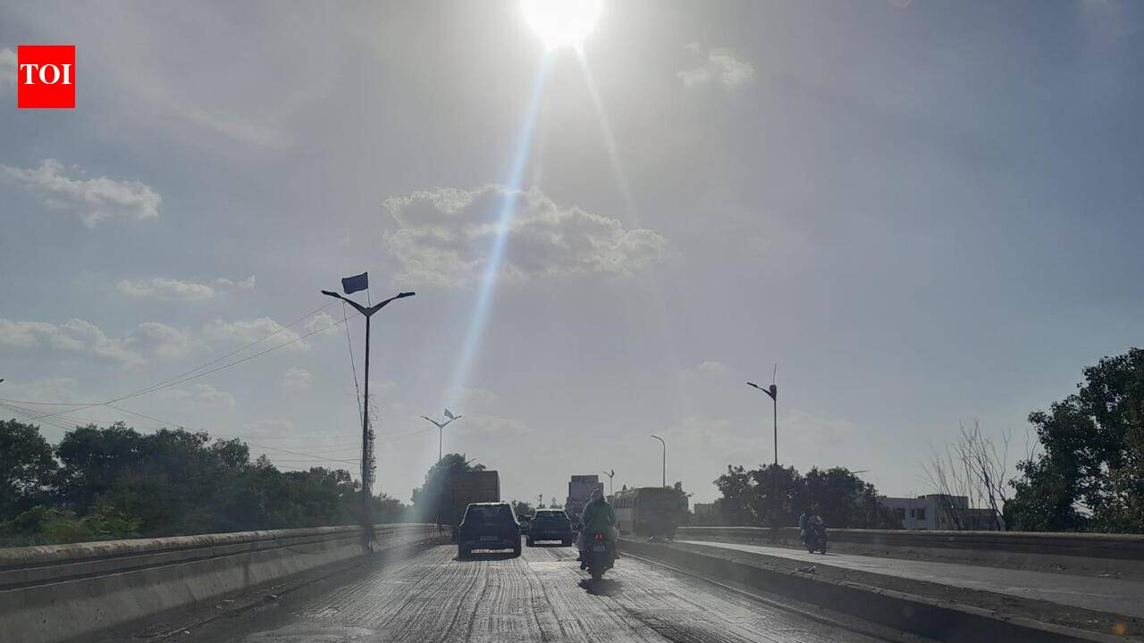 Motorists wonder if Nashik Road flyover will be asphalted before monsoon