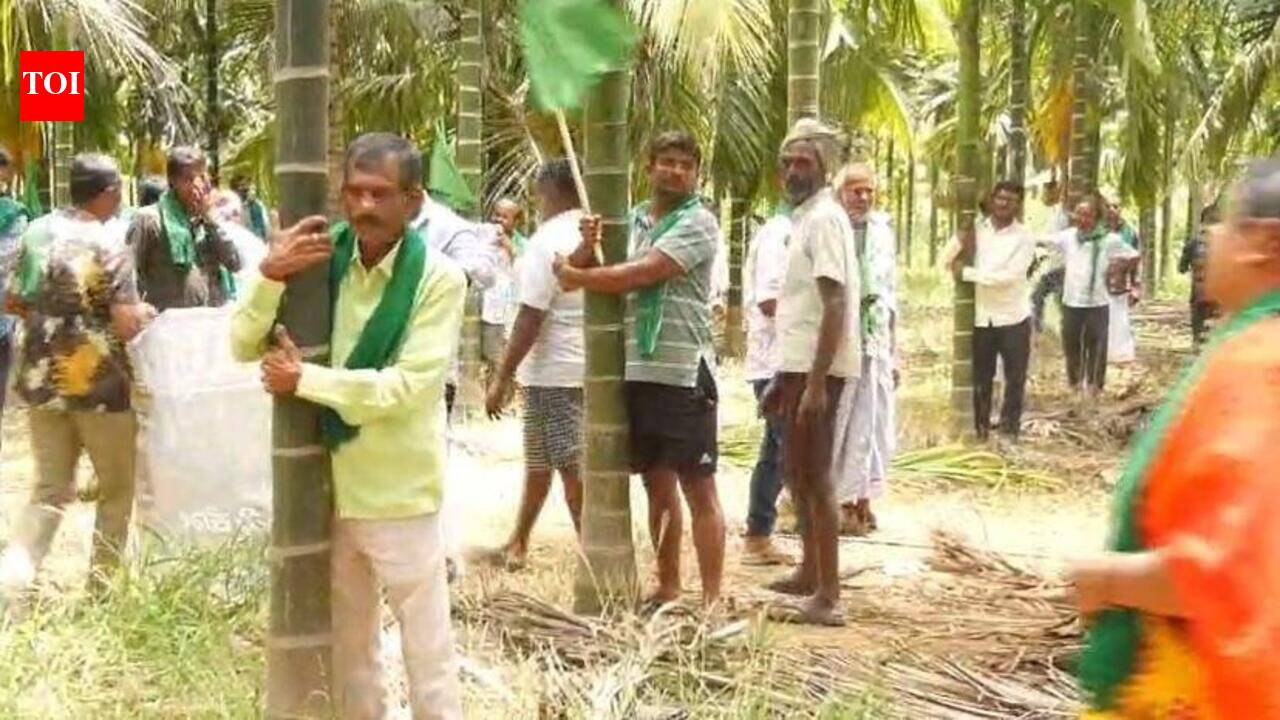 Farmers take out ‘Appiko’ protest in Bidadi