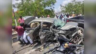 Two killed as pickup van jumps median, rams into car on NH-65
