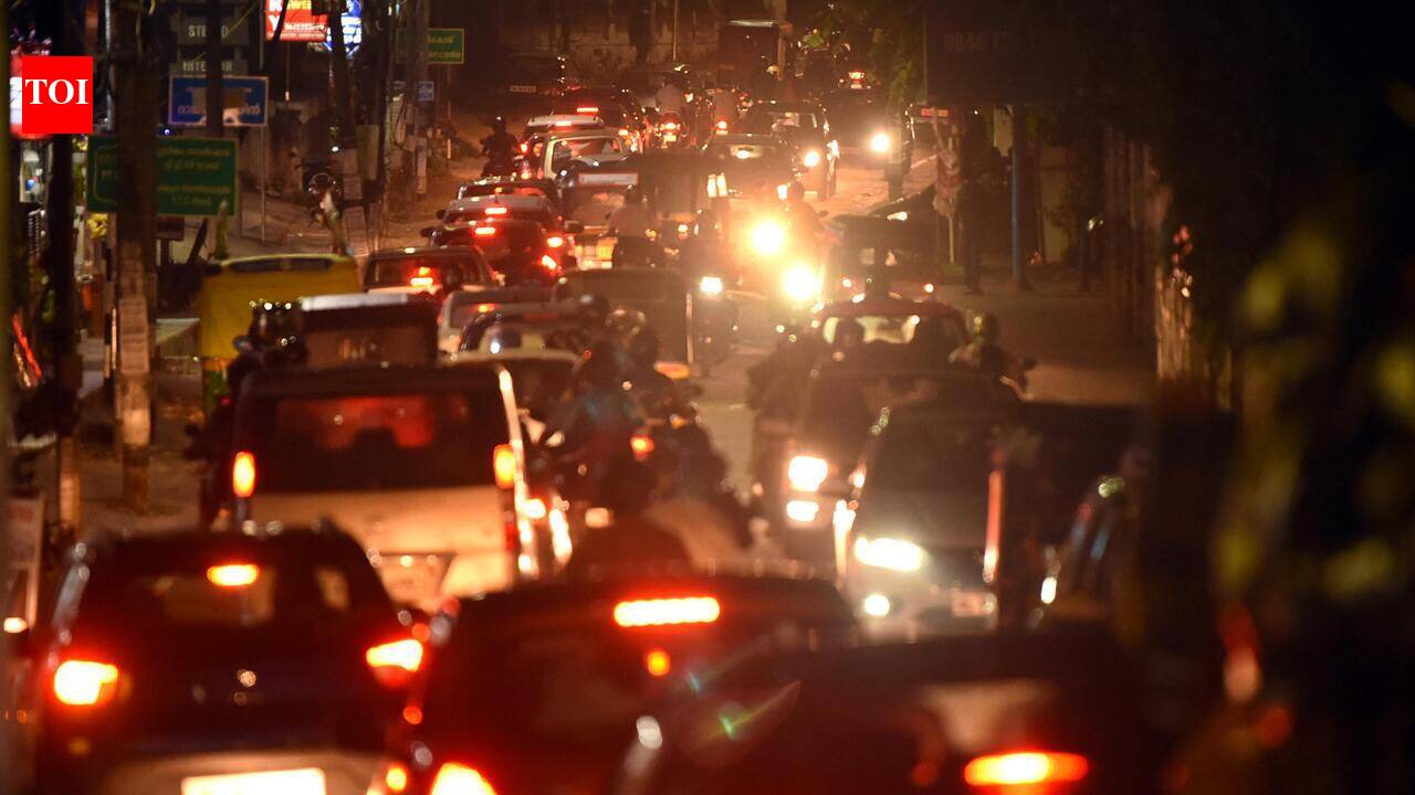 250 new vehicles a day put Thiruvananthapuram’s roads under strain