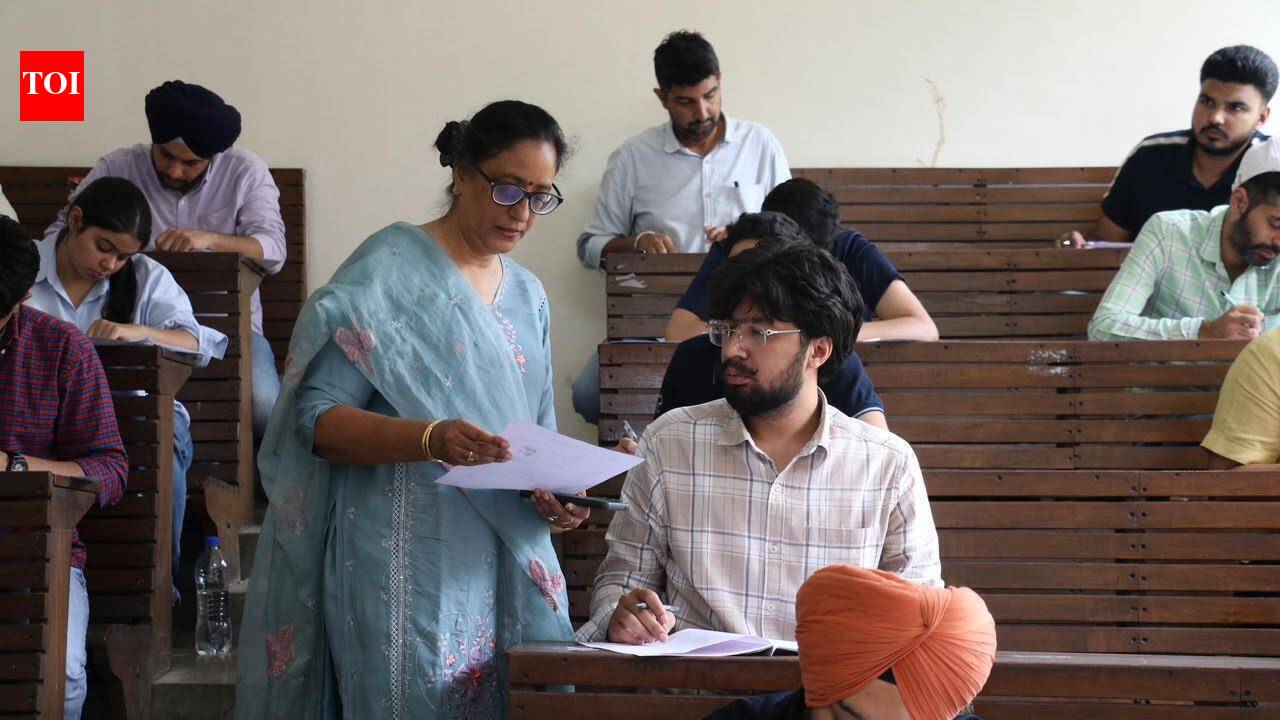 Over 2,000 candidates take PU LLB entrance test