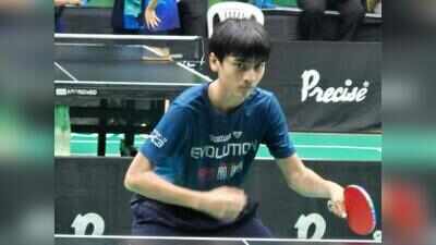 Nagpur’s Saarth advances, Purab, Karan out