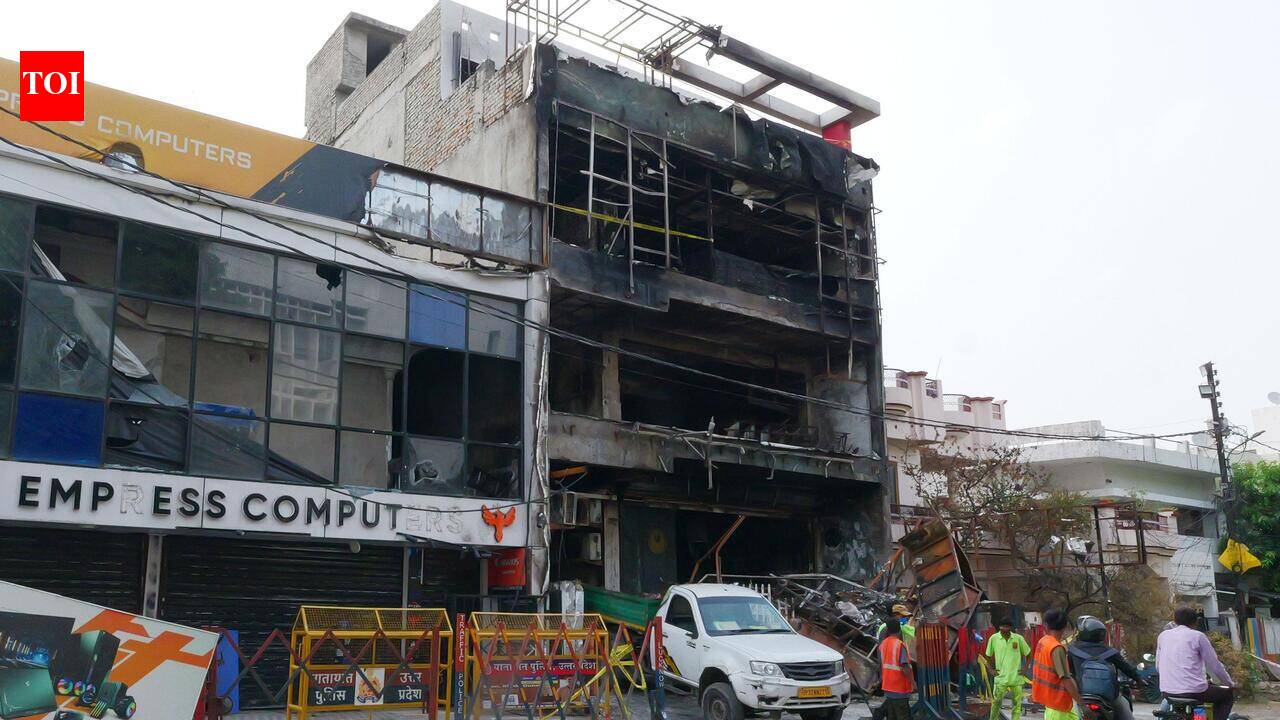 Week on, Aliganj fire site still wears a haunted look