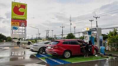  Electric passenger vehicle sales may cross 3 lakhs in 2026