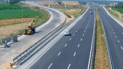 SUV hits car reversing on Delhi-Dehradun expressway; 4 of Haryana family dead