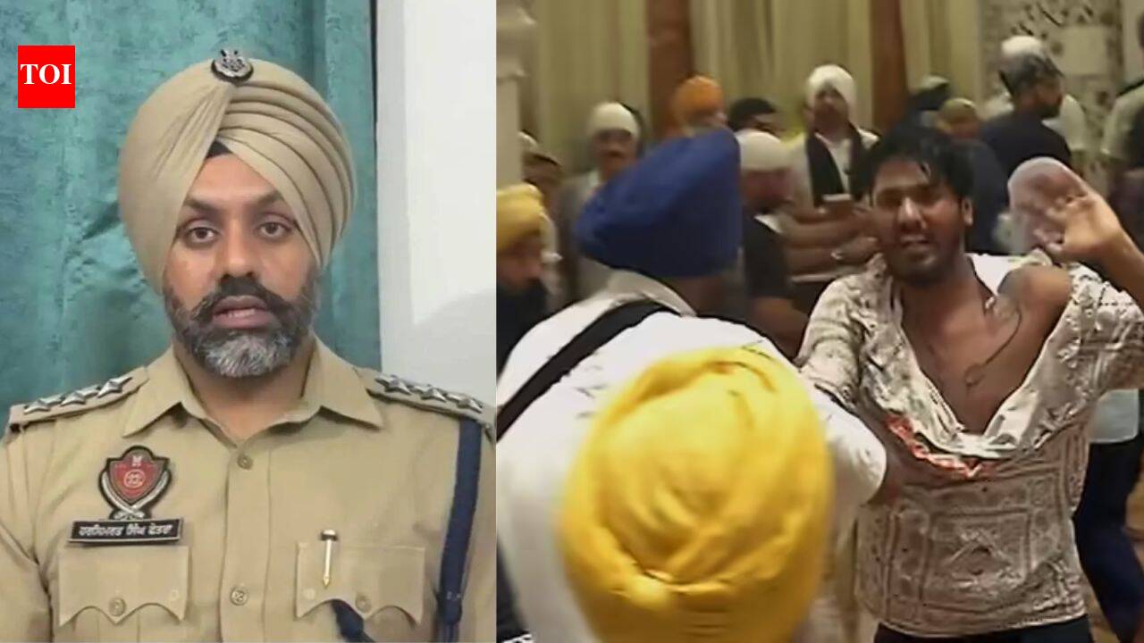 Scuffle breaks out between 2 Nihang Sikh groups at Punjab's Sohana gurdwara