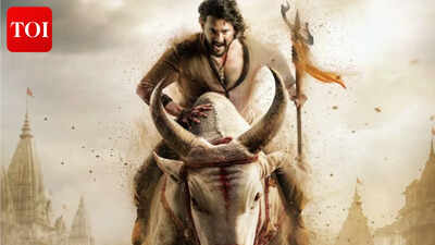 'Varanasi': SS Rajamouli to shoot biggest war scene in film with Mahesh Babu and 3,500 junior artists - Report