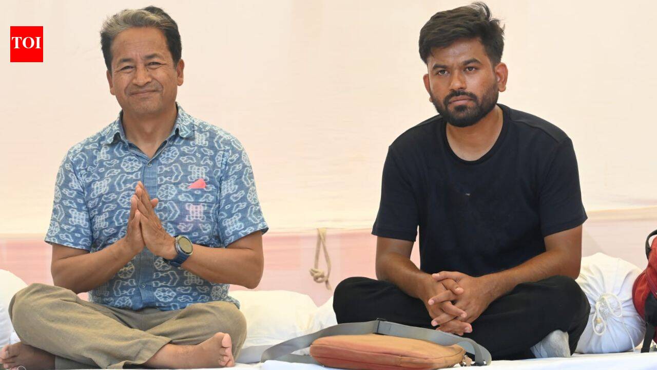 Sonam Wangchuk's hunger strike enters day 2 at Jantar Mantar