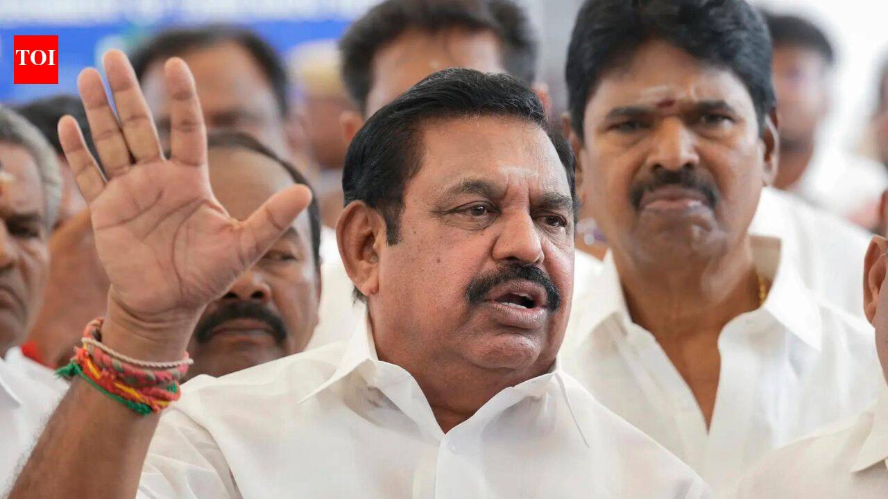 Tamil Nadu TRB results: High objective scorers allegedly awarded zero in descriptive paper, AIADMK seeks probe