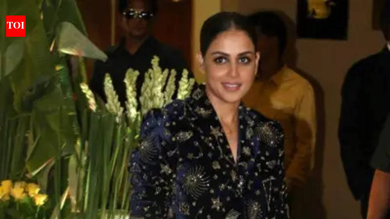 Genelia Deshmukh talks about signing autographs: 'It's not just ink on paper, but lots of gratitude'