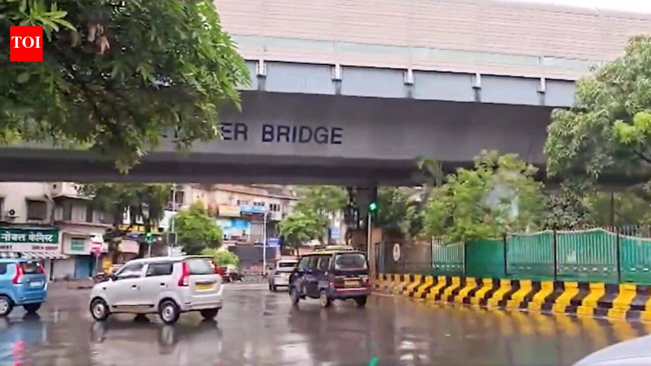 Cloudburst-like spell pounds Mumbai's eastern suburbs; IMD issues orange alert