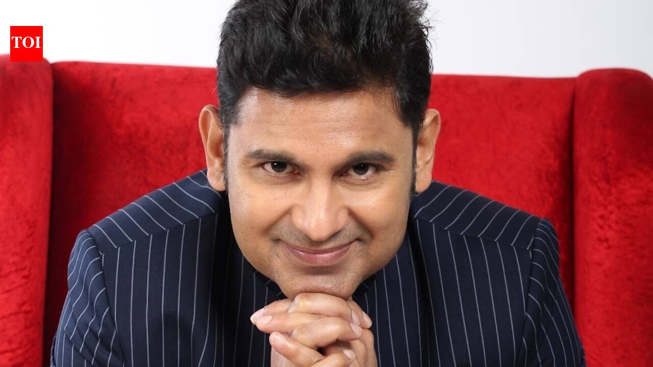 Manoj Muntashir reveals the powerful thought behind 'Teri Mitti'; Says the song was born from a soldier's last moments