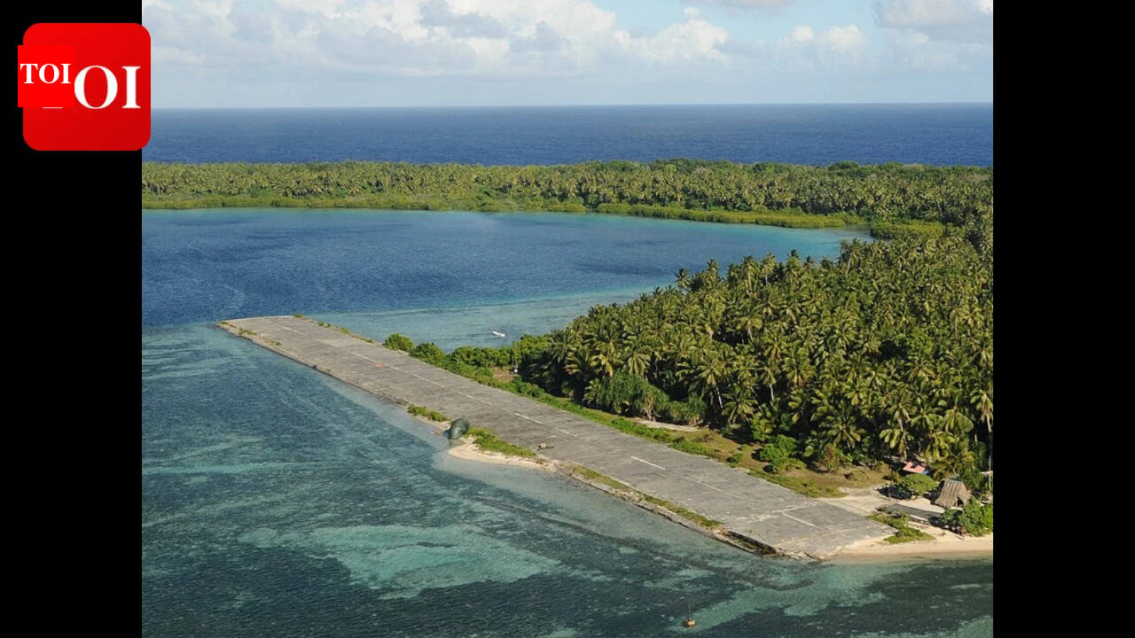 An island of colourblind people: Around 1775, a typhoon left just 20 survivors on Pingelap, and one man's rare gene changed how generations would see the world