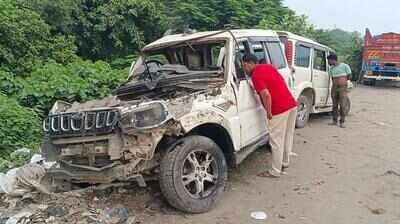 4 die, 11 hurt in head-on SUV collision after birthday party