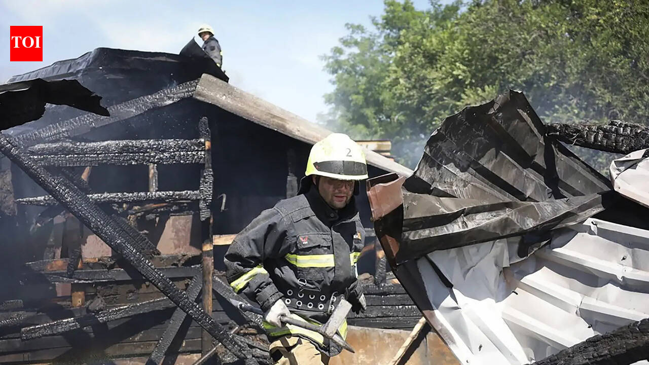 At least 9 killed as Russia launches fresh attacks across Ukraine's Dnipro, Zaporizhzhia