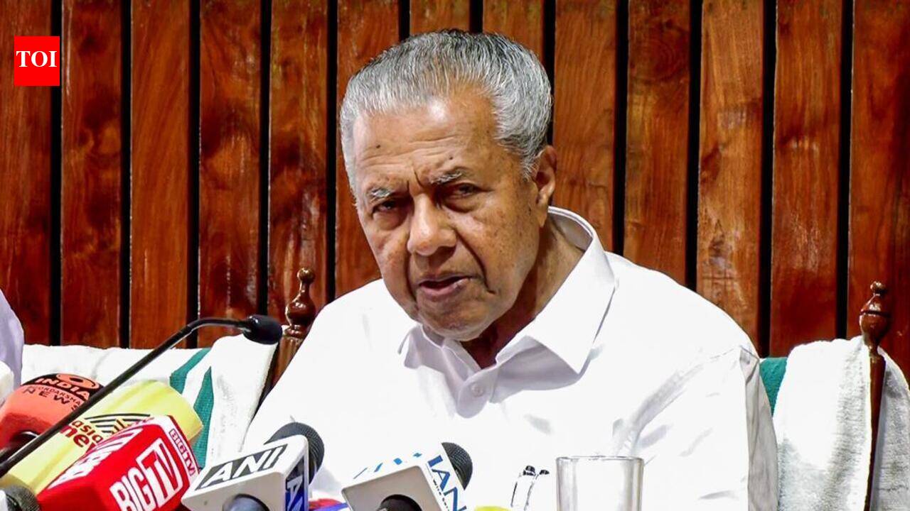 Govt suspends Kerala House protocol officer over oppn leader’s flight delay