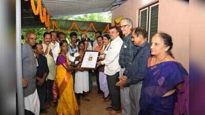 Yakshagana Kalaranga hands over 100th house to II PUC student
