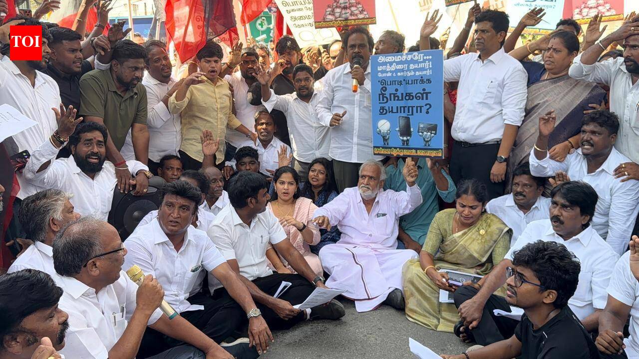 DMK protests against TVK minister Sarathkumar; Stalin condemns arrest of protesting cadres
