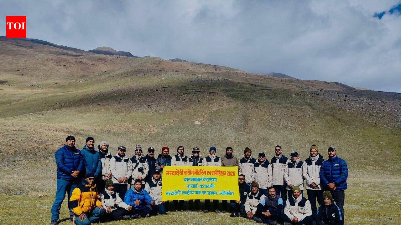 Nanda Devi expedition records rare wildlife, 100+ flowering plant species