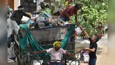 MCG fines agency for deploying less number of vehicles for doorstep waste collection
