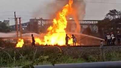 Massive blaze at Bengal's Haldia Petrochem pipeline leaves several injured; Haldia-Howrah train services disrupted
