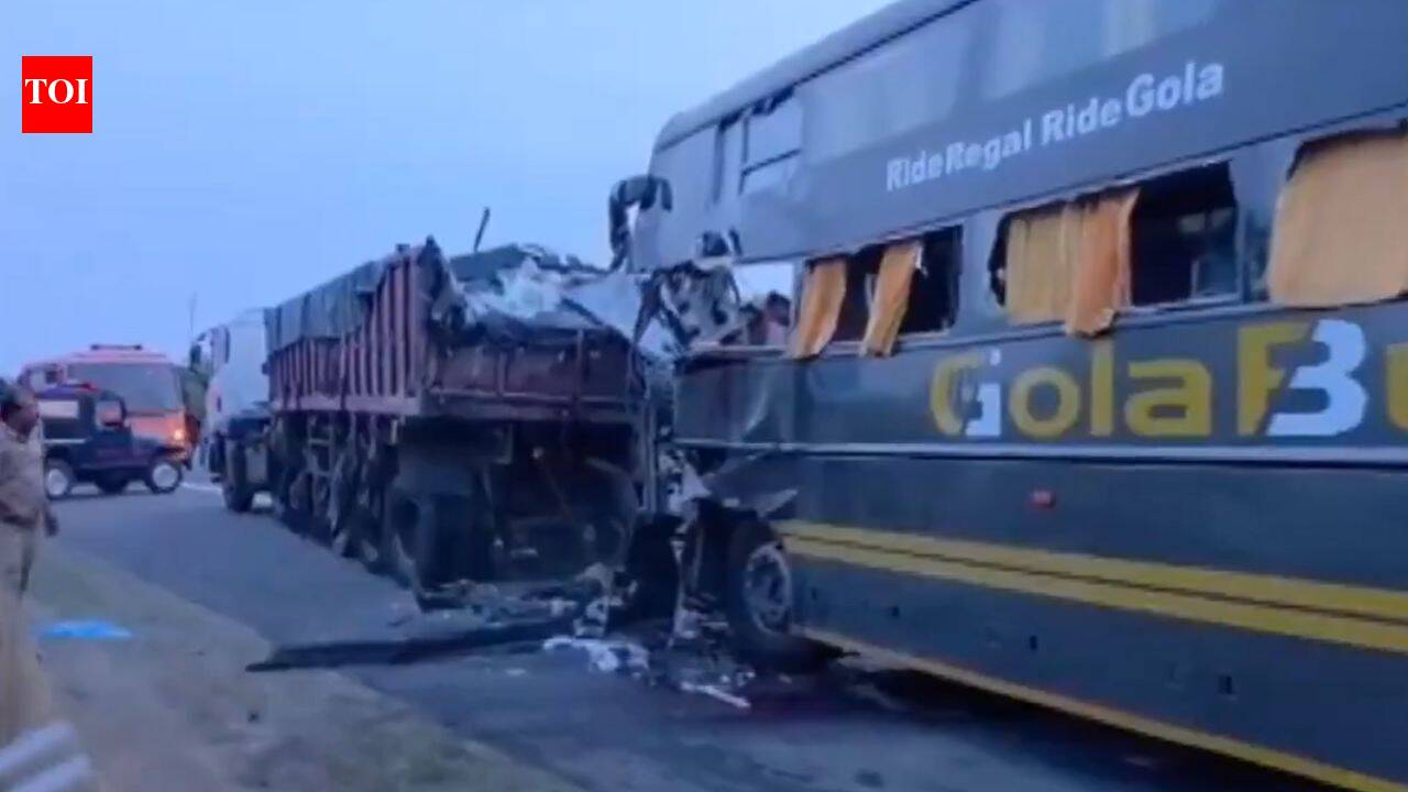 4 killed, several injured in Volvo bus-trailer collision on Yamuna Expressway