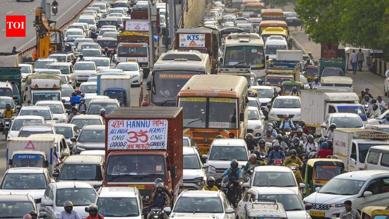 Delhi, NCR states set to offer 100% road tax waiver for trucks and buses running on clean fuel
