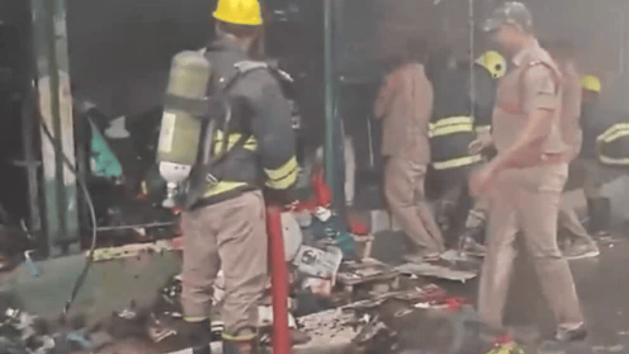 Fire breaks out in Bhubaneswar market, 15 garment shops gutted