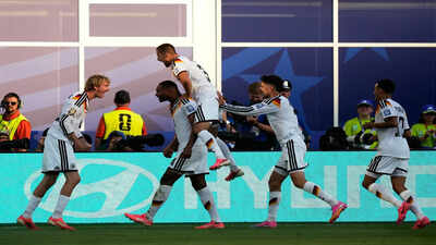 paraguay-beat-germany.jpg
