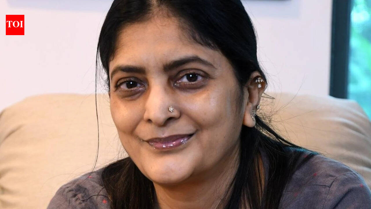 Sudha Kongara moves Madras High Court over Rs 8.39 'Parasakthi' crore salary dues, fights against 'Idhayam Murali' release
