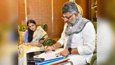 Guarantee benefits to only voters of our state: CM urges citizens to enrol for SIR