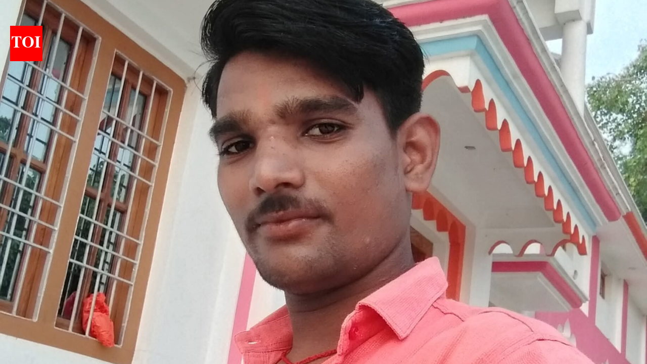 Man electrocutes to death while escorting sister to B.Ed exam in UP