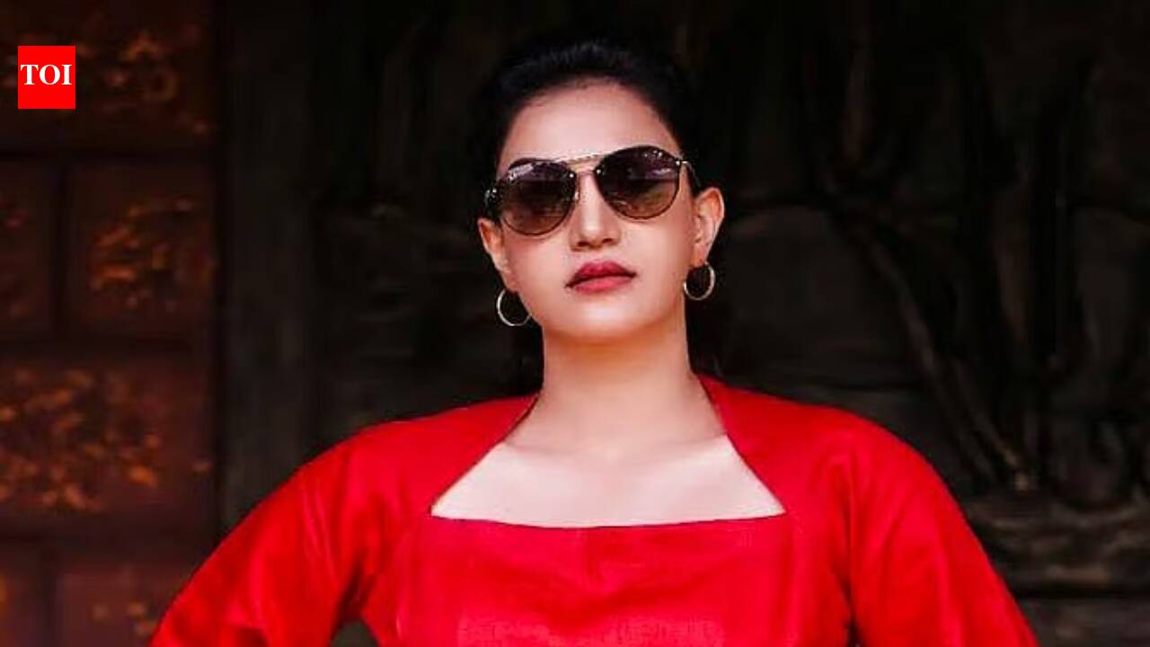 Actor Honey Rose accepts Boby Chemmannur's apology; Says family never wanted to harm him
