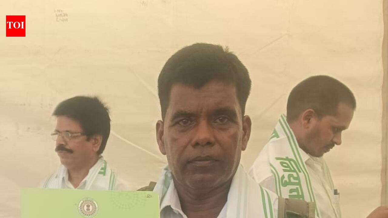 Teacher retires day after landing a dream govt job