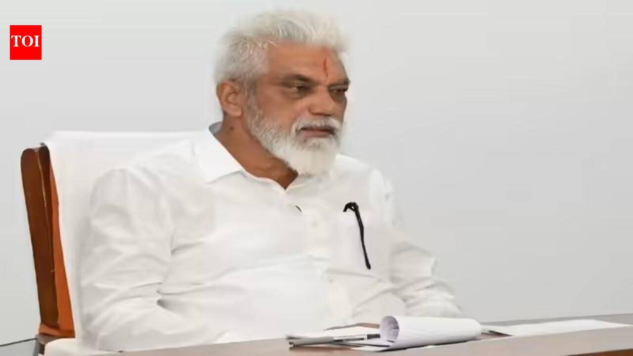 Maha to reward best-performing school districts Rs 5cr expand ‘Pink Rooms’: Bhuse