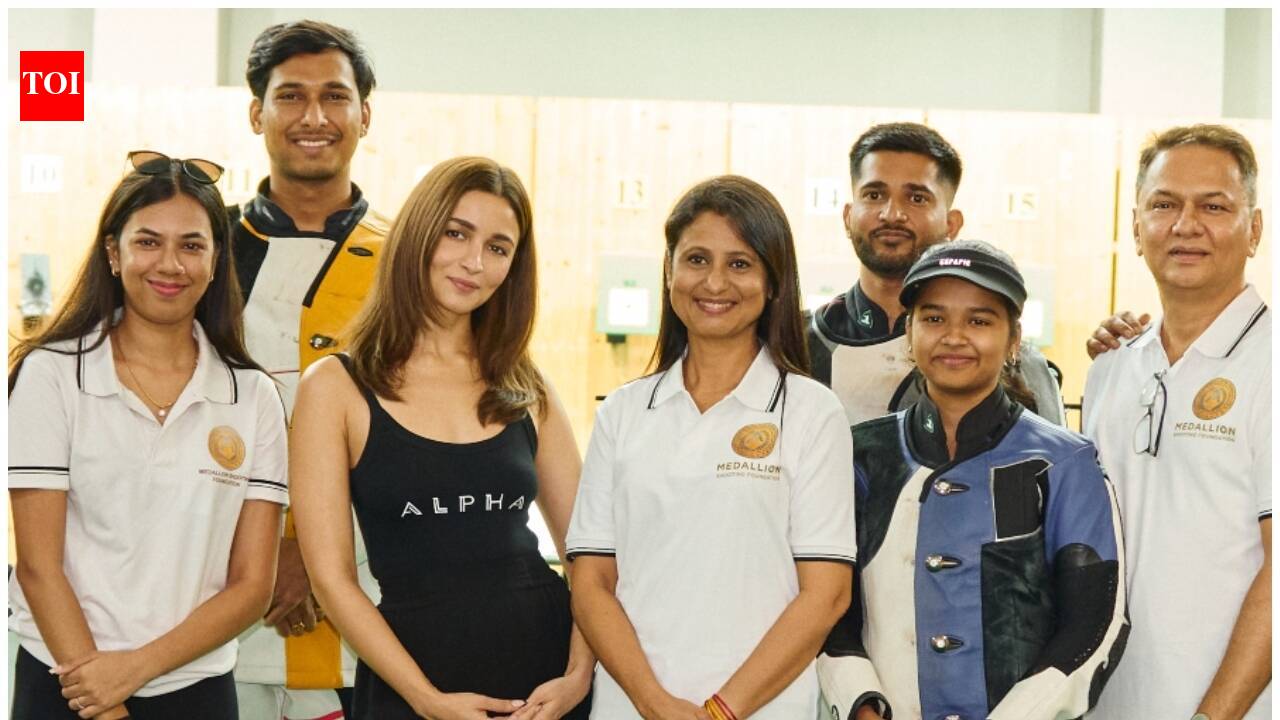 ‘Alpha’: Alia Bhatt meets India's shooting icon Anjali Bhagwat in Pune ahead of her movie release