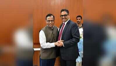 Sanjay Jaju takes charge as chief secretary