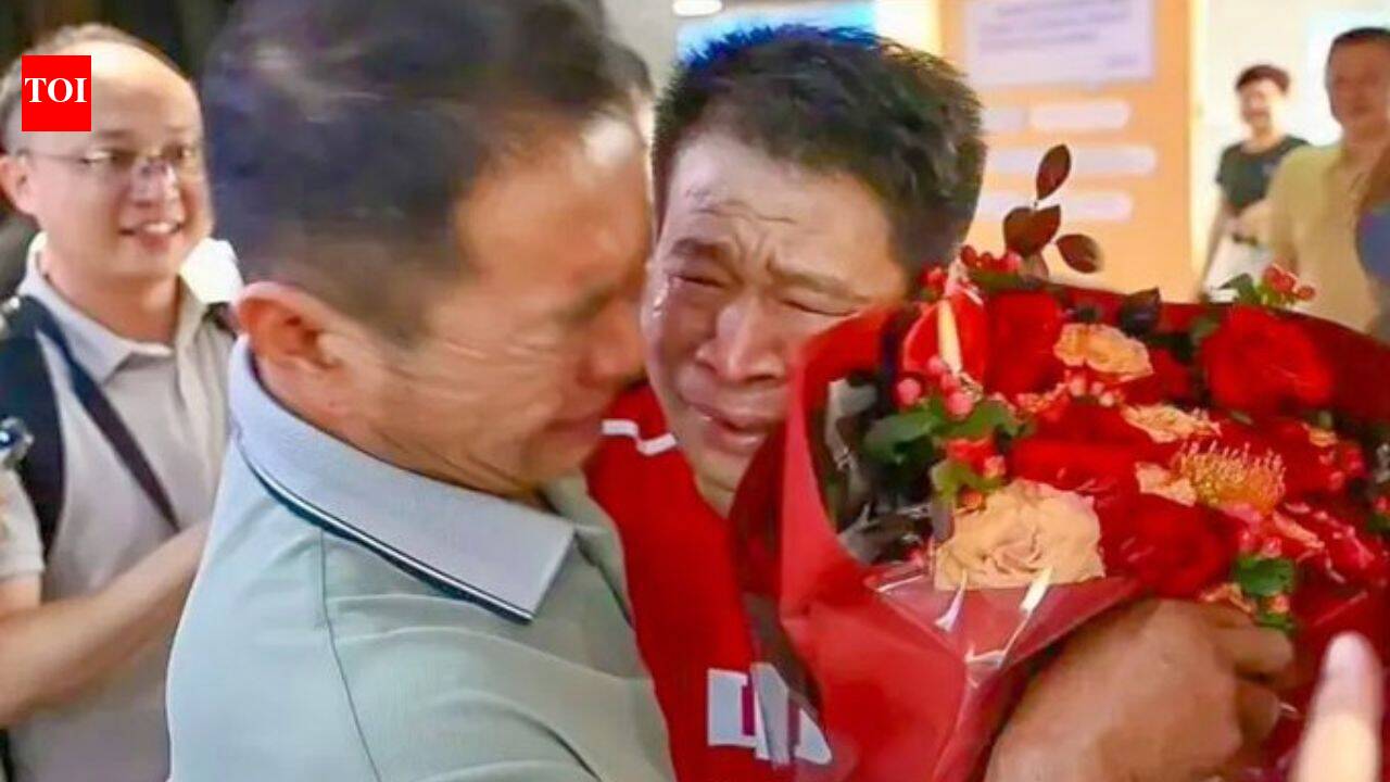 A train game separated him from family for 35 years; a group chat forged the reunion: Chinese man’s story has the Internet in tears