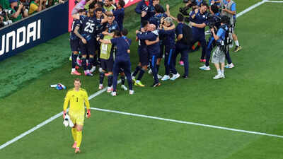  Manuel Neuer's farewell marks the end of Germany's golden generation