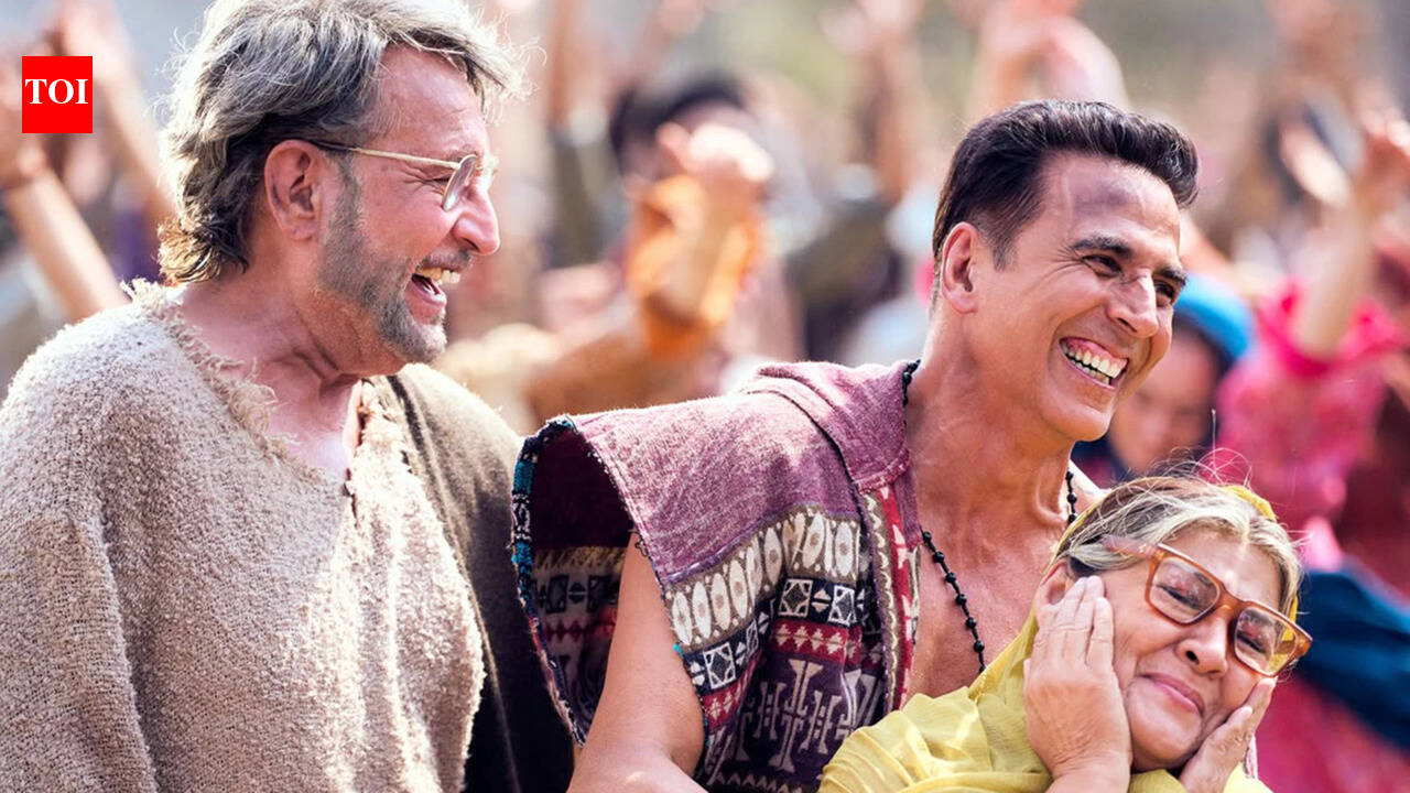 'THANK YOU is very small': Akshay Kumar pens heartfelt note for Farida Jalal and Kiran Kumar amid 'Welcome To The Jungle' success