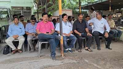 Docs stage dharnas outside dist hosps, CDMPHO offices