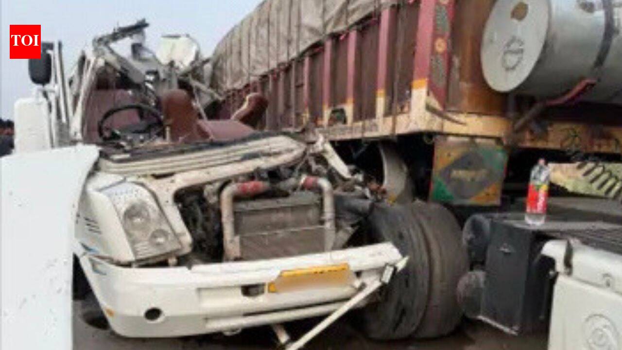 4 Amarnath pilgrims from Rajasthan's Balotra killed, 8 injured in Punjab road accident