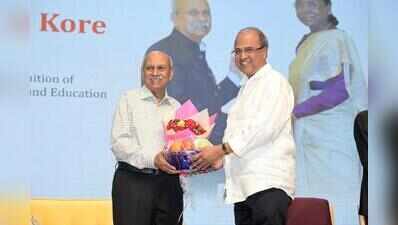 KAHER felicitates chancellor Kore on Padma Shri honour