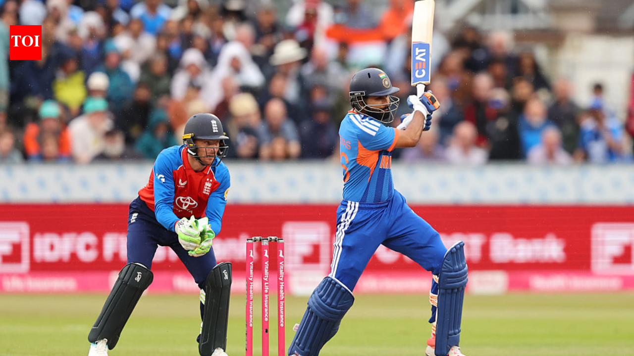 IND vs ENG Live, 1st T20I: 50 for Shreyas Iyer, Shivam Dube joins captain