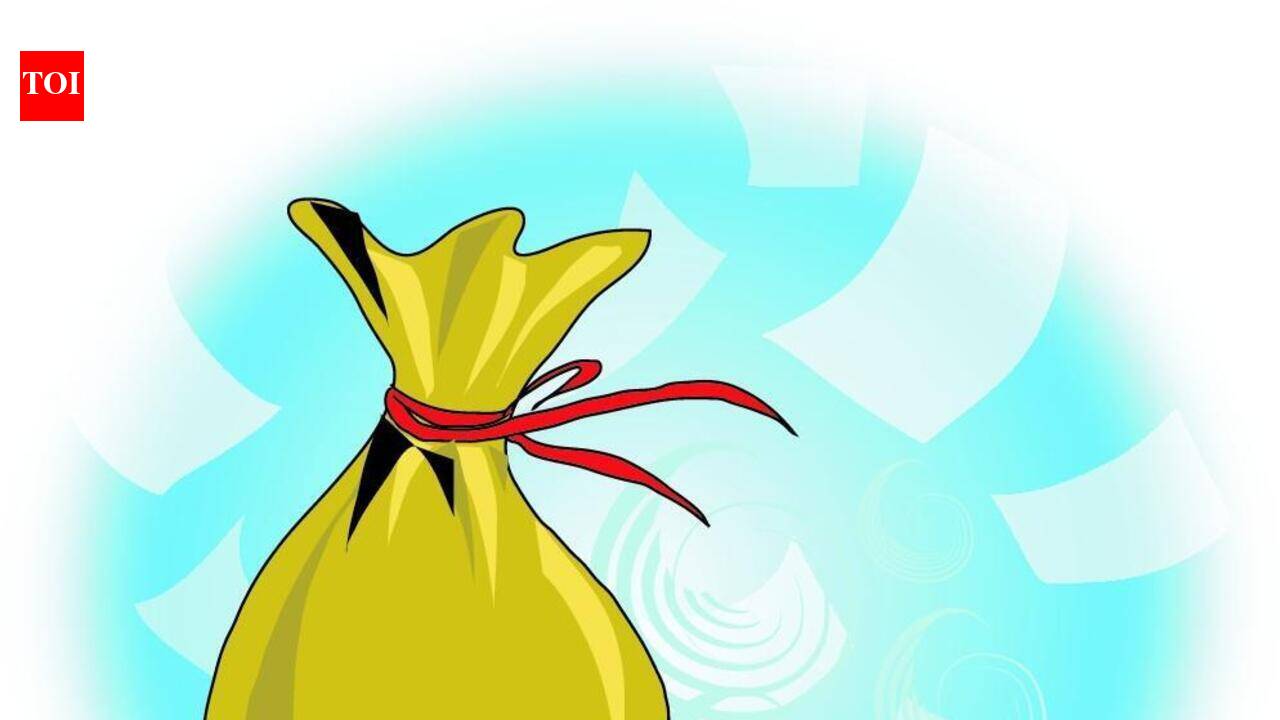 CM blames LDF govt for cut in Kerala local body plan funds