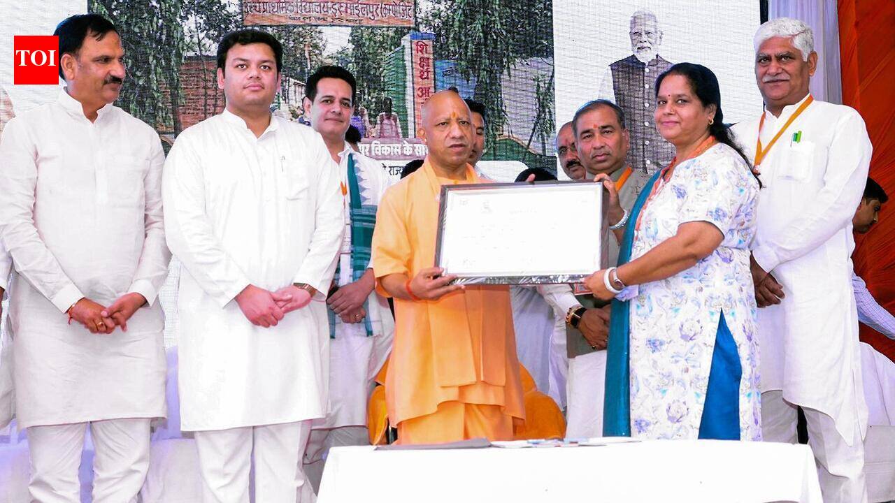 SP govt made efforts to withdraw cases against rioters: CM