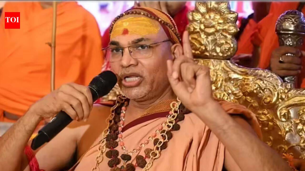 Ayodhya Ram temple theft case: Seer slams govt for ‘protecting’ accused
