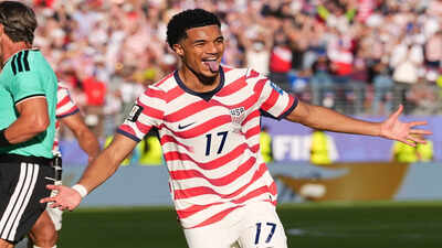 Watch: Malik Tillman's stunning free-kick after Folarin Balogun's red card sends USA into FIFA World Cup Round of 16