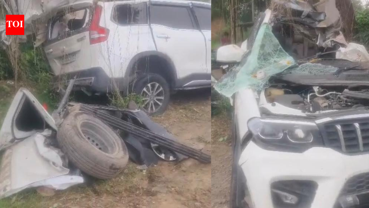 3 dead, 4 injured after truck collides with SUV on Ayodhya-Lucknow highway