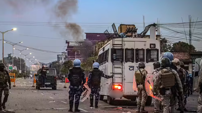 Fresh violence in Manipur as 20 houses in 3 villages set ablaze